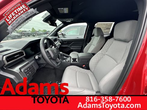 Used 2026 Toyota Tacoma SR5 AWD/4WD image 5