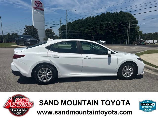 Used 2025 Toyota Camry LE FWD image 2
