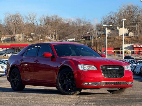 Used 2017 Chrysler 300 S w/ 300S Premium Group image 1