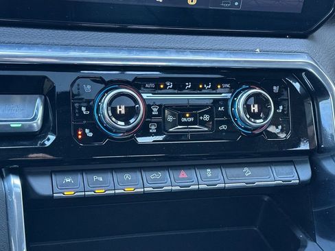 Used 2025 GMC Sierra 1500 Denali w/ Denali Reserve Package image 20