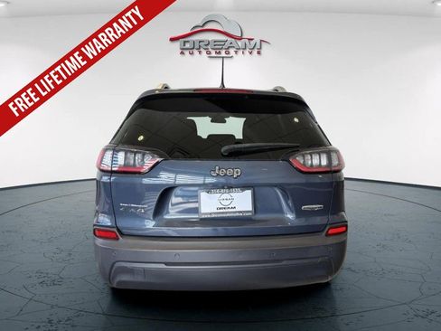 Used 2019 Jeep Cherokee Latitude Plus w/ Cold Weather Group AWD/4WD image 21