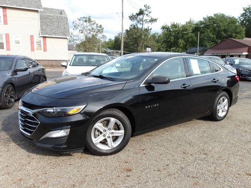 Used 2020 Chevrolet Malibu LS w/ LPO, Convenience Package 2 FWD image 2