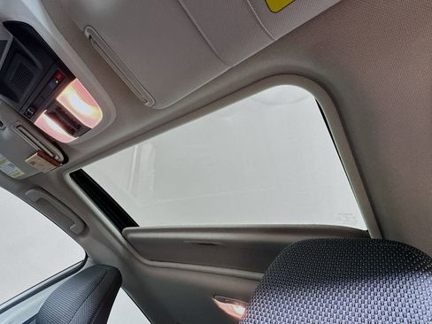 Certified 2024 Subaru Crosstrek 2.0i Premium image 17