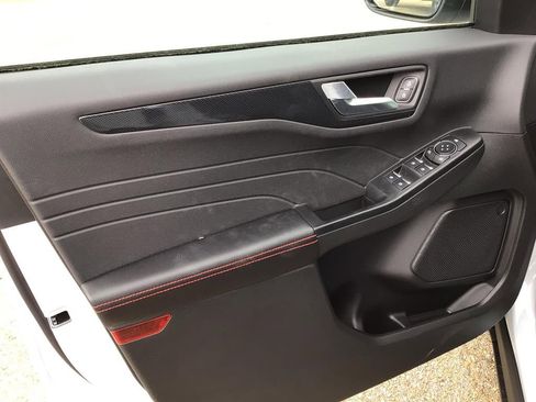 New 2025 Ford Escape ST-Line w/ Equipment Group 301A image 16