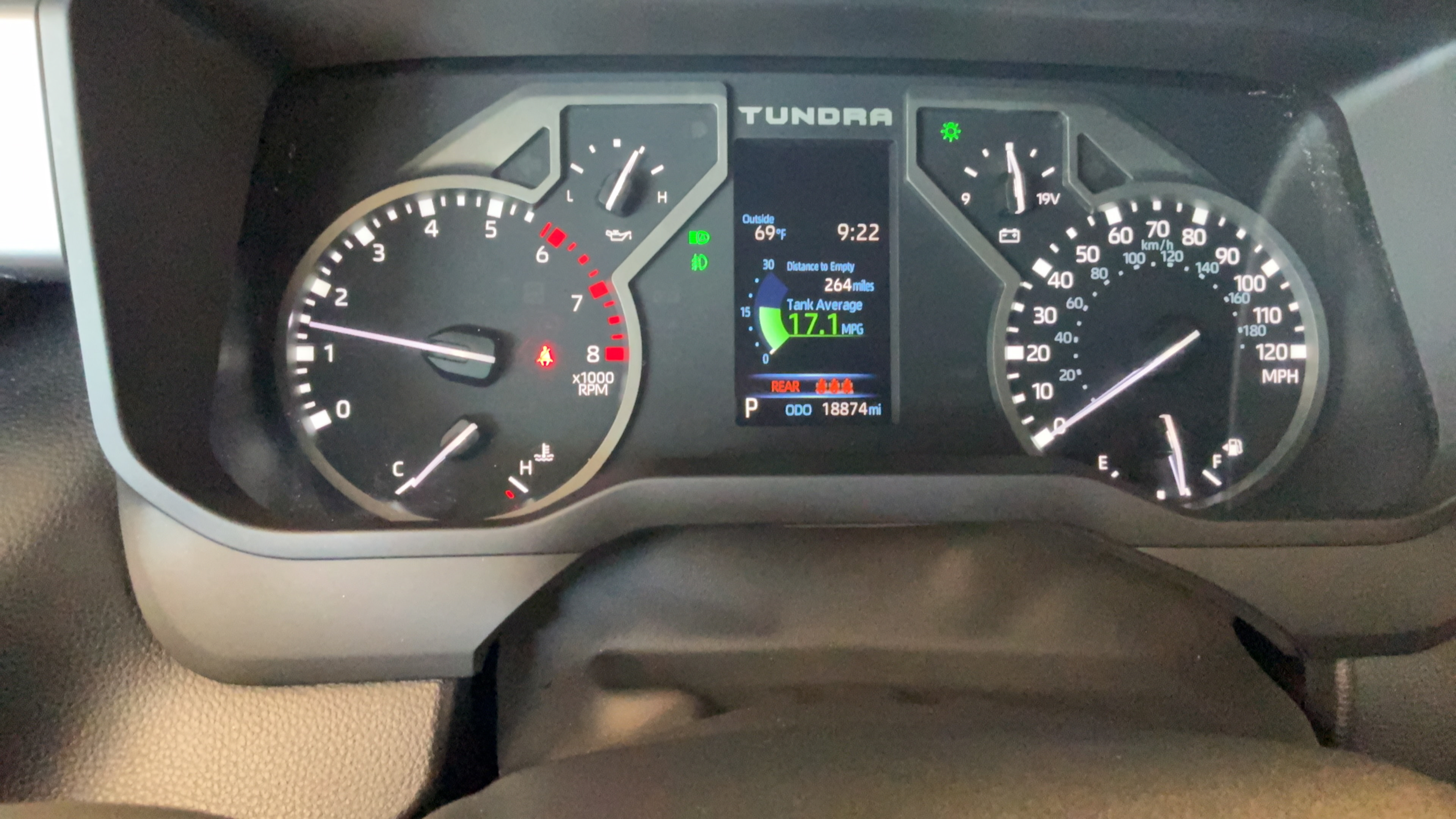 Used 2024 Toyota Tundra SR5 w/ SR5 Premium Package AWD/4WD image 10