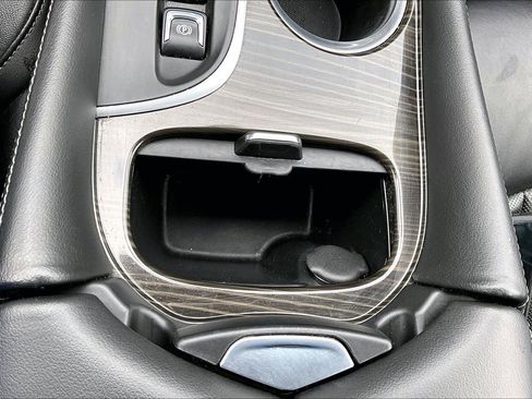Used 2020 Buick Envision Premium w/ LPO, Cargo Package AWD/4WD image 35