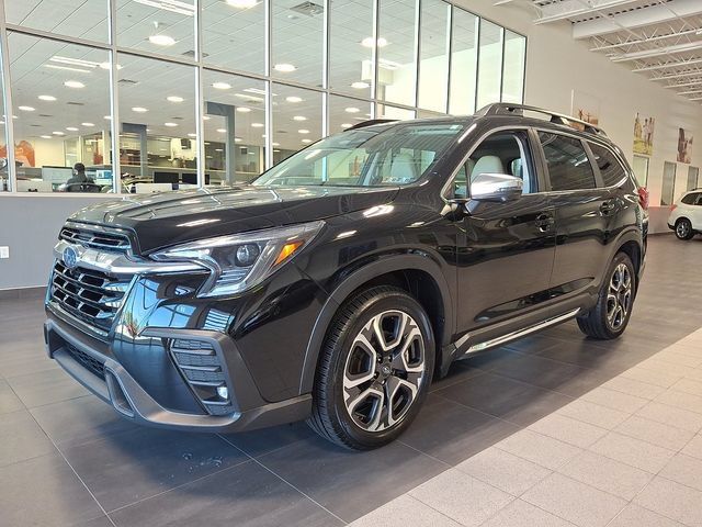Used 2023 Subaru Ascent Limited w/ Technology Package AWD/4WD image 3