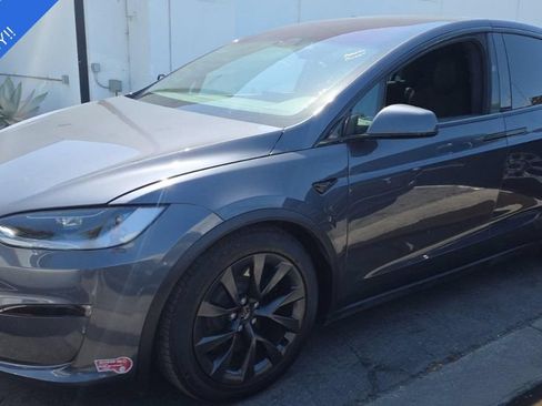 Used 2023 Tesla Model X AWD/4WD image 1