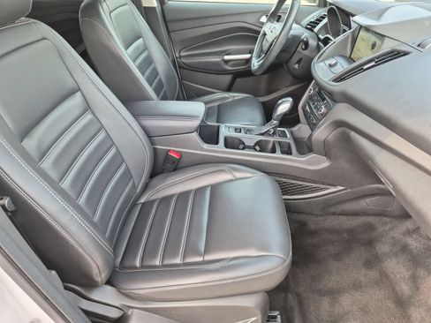 Used 2019 Ford Escape SEL AWD/4WD image 23
