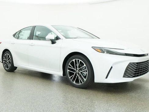 New 2026 Toyota Camry XLE image 32