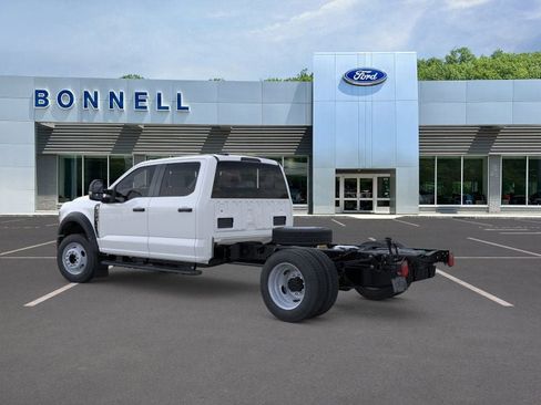 New 2026 Ford F550 4x4 Crew Cab image 4