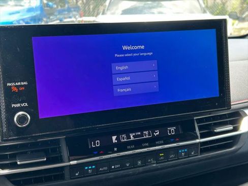 Certified 2025 Toyota Sienna XSE w/ XSE Premium Package AWD/4WD image 39