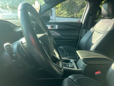 Used 2020 Ford Explorer ST w/ ST Street Pack AWD/4WD image 5