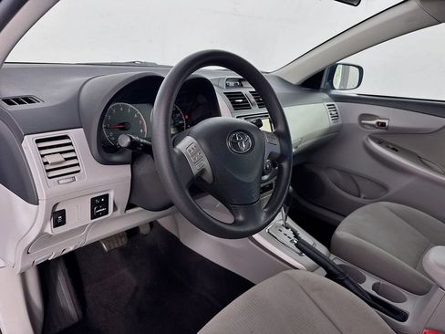 Used 2013 Toyota Corolla LE image 15