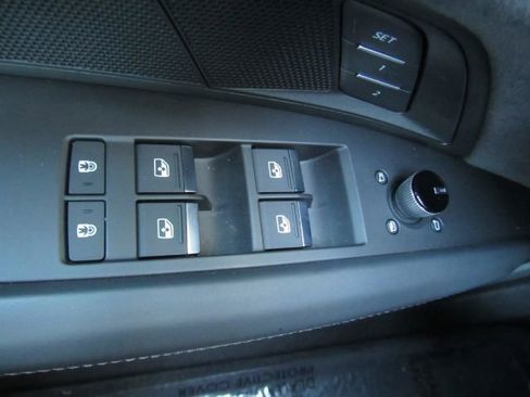 Used 2023 Audi e-tron GT Premium Plus w/ Performance Package image 37