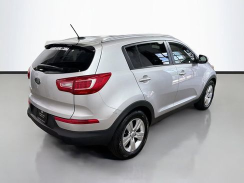 Used 2012 Kia Sportage LX w/ Convenience Pkg FWD image 9