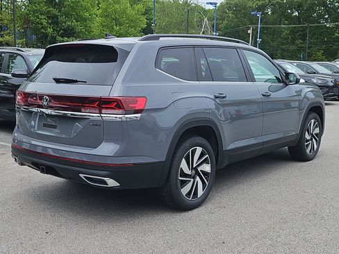 New 2026 Volkswagen Atlas SE AWD/4WD image 2