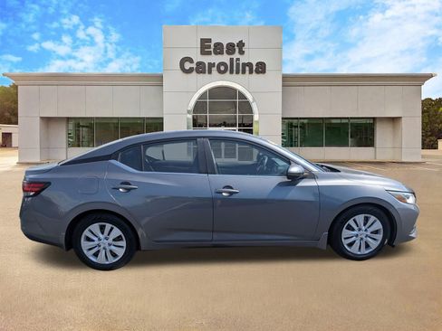 Used 2020 Nissan Sentra S FWD image 2