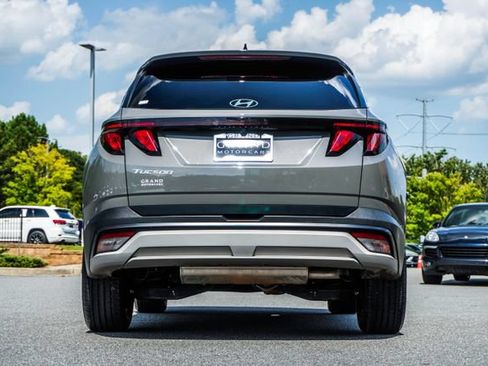 Used 2025 Hyundai Tucson SEL FWD image 11