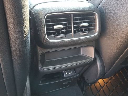 Used 2021 Mercedes-Benz GLE 350 4MATIC image 11