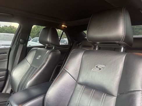 Used 2023 Chrysler 300 S RWD image 12