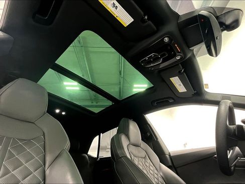 Used 2024 Audi SQ8 Premium Plus image 20