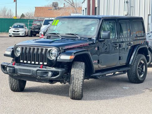 Used 2018 Jeep Wrangler Unlimited Rubicon AWD/4WD image 3