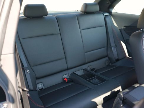 Used 2011 BMW 1 Series M image 33