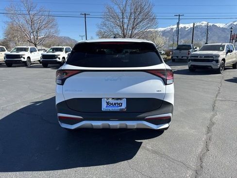 Used 2025 Kia Sportage LX AWD/4WD image 6