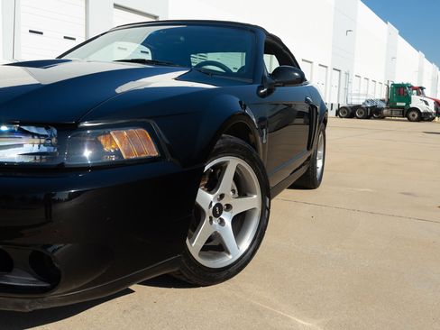 Used 2003 Ford Mustang Cobra image 27
