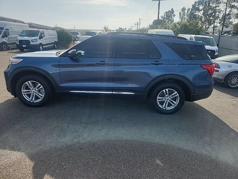 Used 2020 Ford Explorer XLT w/ Equipment Group 202A AWD/4WD image 9