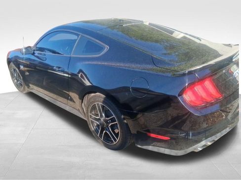 Used 2019 Ford Mustang GT RWD image 2