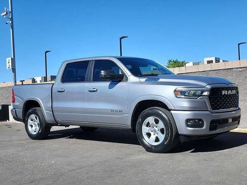 Used 2025 RAM 1500 Big Horn AWD/4WD image 2