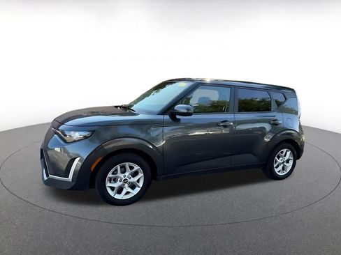 Used 2025 Kia Soul LX w/ LX Technology Package image 6
