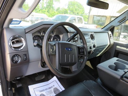 Used 2015 Ford F350 XLT w/ XLT Value Package image 9
