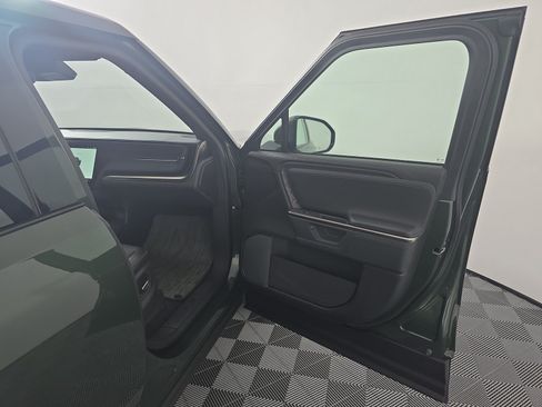 Used 2025 Rivian R1T Adventure AWD/4WD image 19