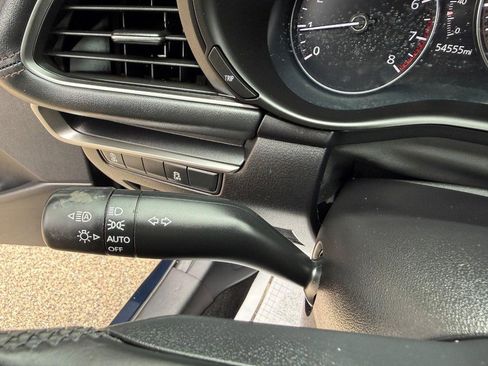 Used 2021 MAZDA MAZDA3 s FWD image 19