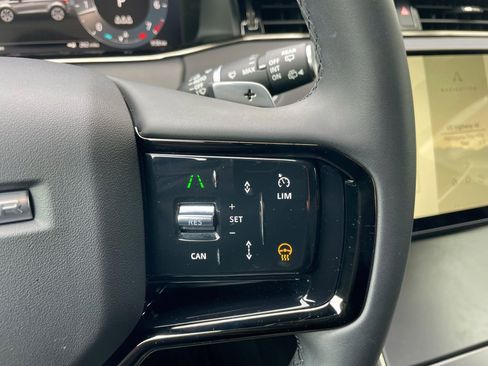 Certified 2024 Land Rover Range Rover Evoque Dynamic SE image 22