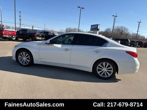 Used 2016 INFINITI Q50 Premium w/ Driver Assistance Package image 9