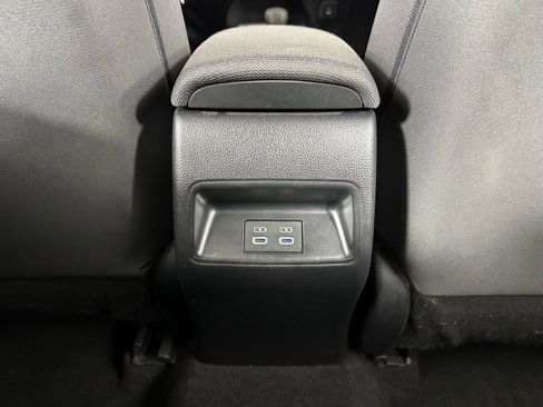 Used 2024 Toyota Corolla LE FWD image 28