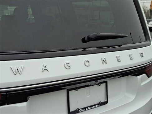Used 2024 Jeep Wagoneer 4WD w/ Convenience Group I image 35