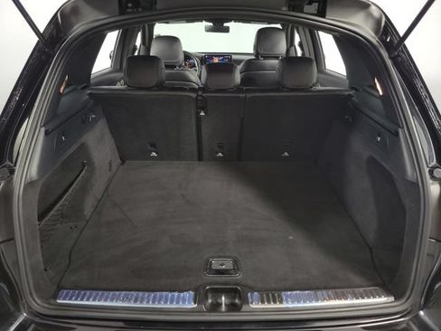 Used 2021 Mercedes-Benz GLC 300 4MATIC w/ Premium Package image 26