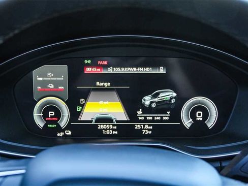 Used 2023 Audi Q5 e Premium Plus w/ Premium Plus Package image 19