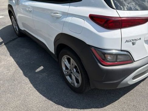 Used 2023 Hyundai Kona SEL AWD/4WD image 3
