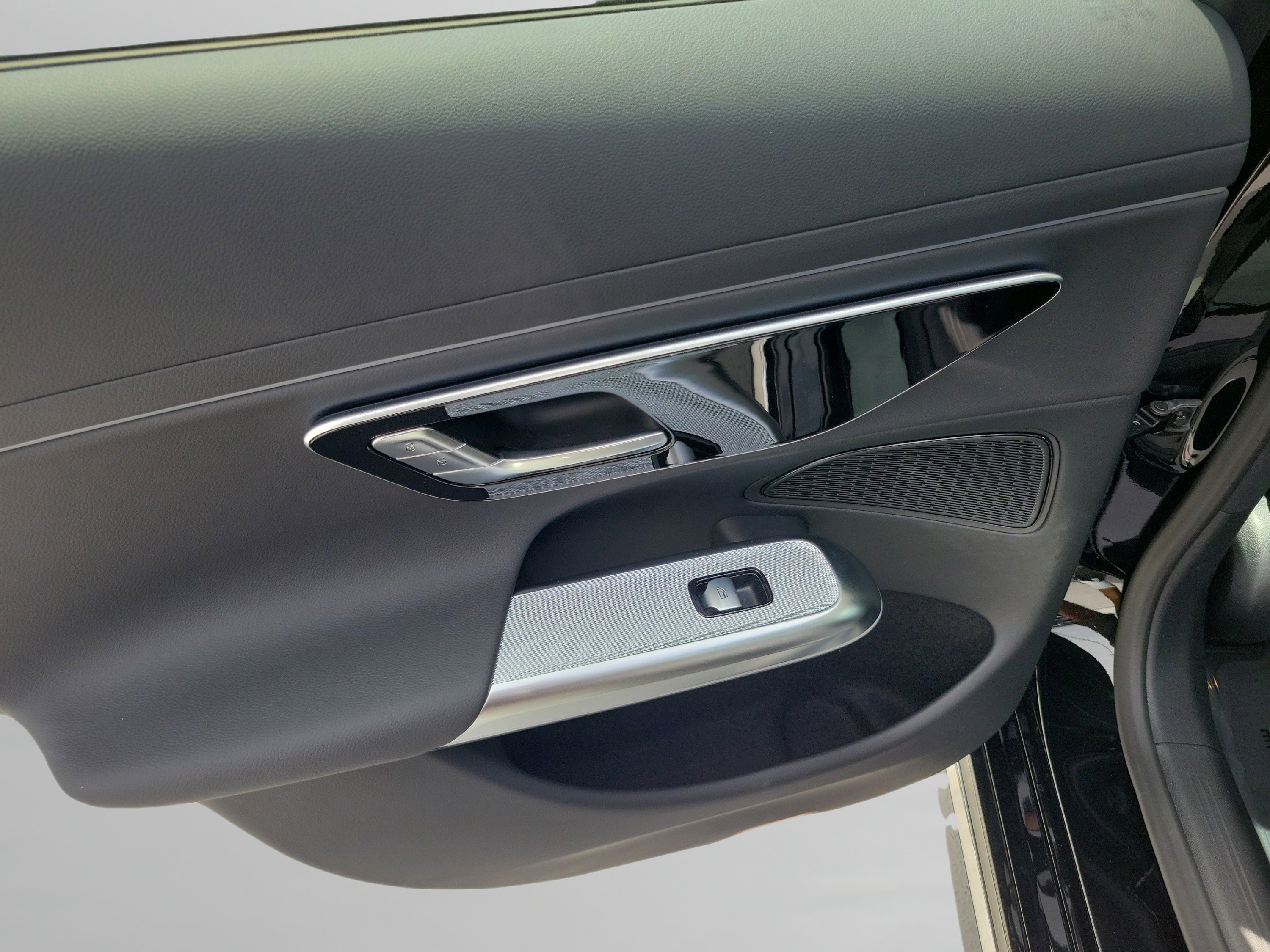Used 2026 Mercedes-Benz E 350 Sedan image 5