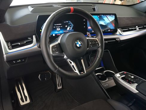Used 2024 BMW X2 M35i AWD/4WD image 2