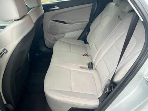 Used 2019 Hyundai Tucson SE FWD image 12