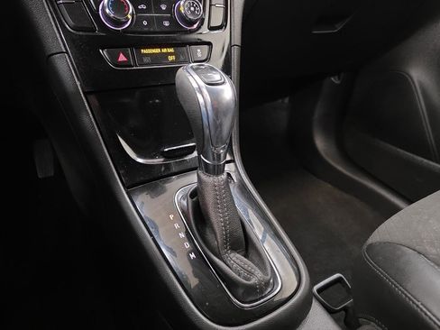 Used 2018 Buick Encore Preferred image 58