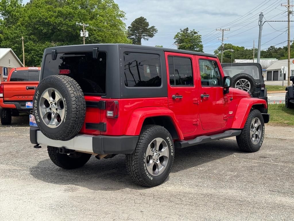 Used 2014 Jeep Wrangler Unlimited Sahara w/ Connectivity Group AWD/4WD image 3
