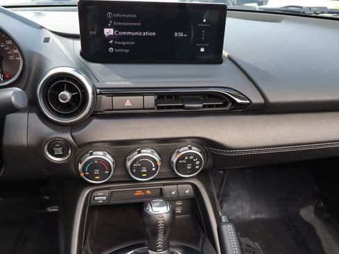Used 2025 MAZDA MX-5 Miata RF Grand Touring RWD image 33